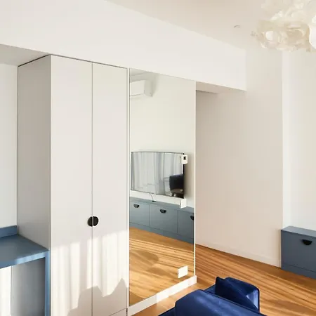 Blue I One Bedroom I One Cotroceni Park アパート