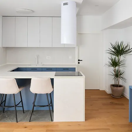 Blue I One Bedroom I One Cotroceni Park