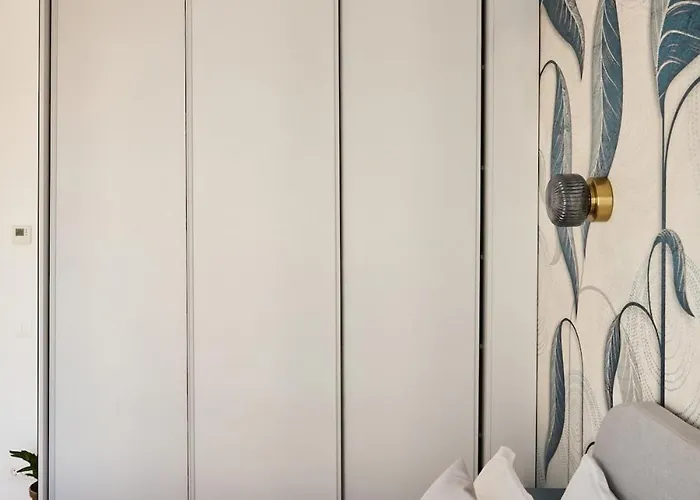 Blue I One Bedroom I One Cotroceni Park