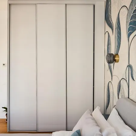 Blue I One Bedroom I One Cotroceni Park